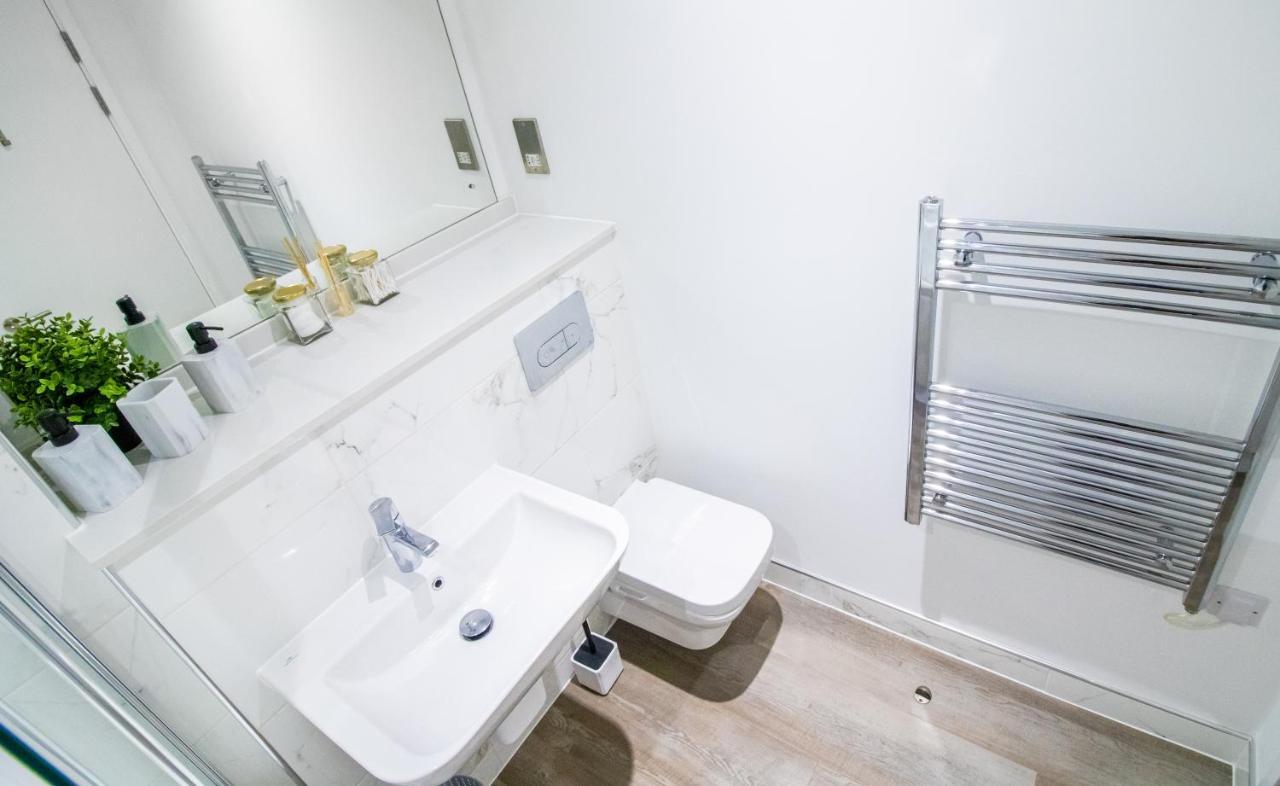 Beautiful Place - 2 Bedroom Apartment On Broad Street Birmingham Zewnętrze zdjęcie